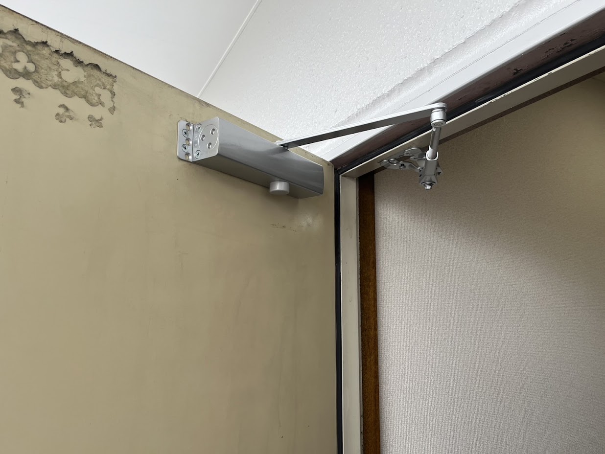 ドアクローザー交換 RYOBI S202