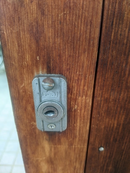 木製引き違い戸　鍵交換　BEST